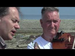 Fêtons le festival. Mark Cormier et le petit bonhomme rouge