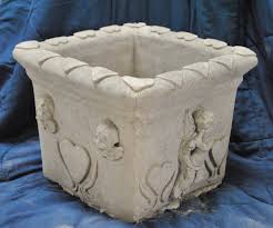 Each urn planter measures 10.5 inches tall, 6 inches in diameter (inside opening) and 8 inches in diameter (with sides). Concrete Planters Mayse Mfg Co Outdoor Products