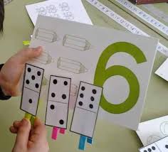 Cartón reciclado o foami, marcadores de colores, tijeras, regla, lápiz. Aprendiendo Las Operaciones Basicas Con Un Juego Actividades Infantil