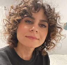 Della Saba (@dellasaba) • Instagram photos and videos