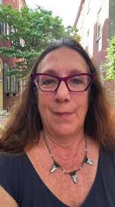 Noreen Howard's Instagram, Twitter & Facebook