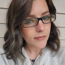 ISO a Baker or bakery who can make a cake similar to this. TIA