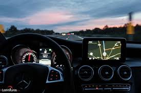 Mercedes Benz C 220 Bluetec L Elegante Berline A L Essai De Nuit Les Voitures