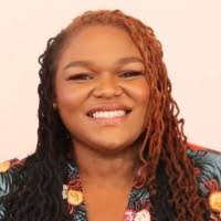 Lisa Kissinger's Instagram, Twitter & Facebook