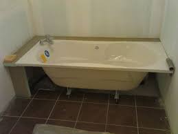 Cache Baignoire Leroy Merlin Qui Sont Simplement La Perfection Bathtub Bathroom Tile Panels