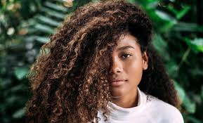 9 how to make curly hair with foam the most natural method to have curly hair in a short time is the one that uses foam, the most popular product to have defined and slightly swollen curls. Best Shampoos For Frizzy Curly Hair 2021 Stylecaster