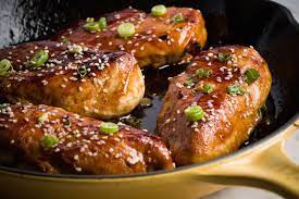 This Baked Honey Garlic Skillet Chicken Is Ridiculously Easy Easy Honey Garlic Chicken Honey Garlic Chicken Baked Honey Garlic Chicken