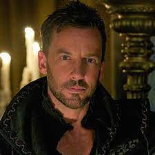 Fakat adam öldürmeyi sevmeyen, işini mümkün mertebe kansız yollardan çözmeyi seven parker'a beraber soygun yaptıkları ekip arkadaşları. Filmografie Craig Parker Fernsehserien De