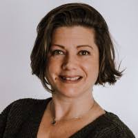 100+ perfiles de «Nicole Miller»