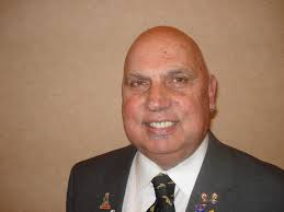 GET HOOKED ON ELKDOM”