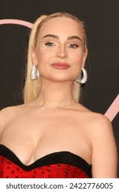 Los Angeles Jan 9 Florence Pugh Stock Photo 2411049913