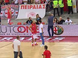 Najbolji teniser sveta saznao je kakav put ga čeka na najprestižnijem turniru. Furkan N On Twitter Djokovic And Spanoulis Chitchatting In The Halftime Ivkovic