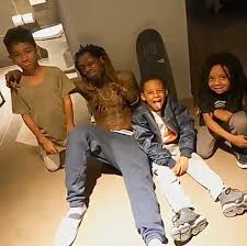 Lil wayne realizes the love that the industry has for him. Lil Wayne Hq On Twitter Lil Wayne If I Don T Live To See Tomorrow All My Kids Got Daddy S Eyes Nobrainer Https T Co K6sqlrdul6
