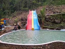 Dheweke maneh ngertia, aku sing kanca cedhake wae ora dikandhani. Basa Banyumasan Mei 2011