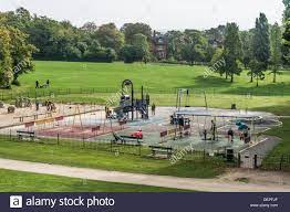 It was originally designed by sir joseph paxton to provide a new home to his crystal palace, the structure he designed to house the great. Ist Ein Beschaftigter Kinder Spielplatz Spielecke Mit Eltern Und Kindern In Sonniger Herbsttag Im Crystal Palace Park London England Uk Stockfotografie Alamy