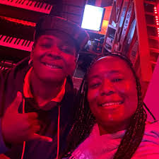 Old friends, new memories. @marlonwiththeglasses @tiffanygouche  @chosenlarkdivine @jameskoo #spacedout