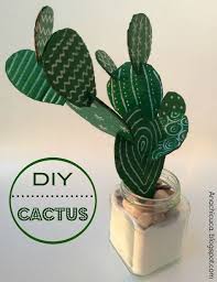 Une por la marca del doblés los dos pedazos de cartulina utilizando la pistola de silicona caliente. 70 Ideas De Cactus De Carton Cactus Cactus De Papel Manualidades