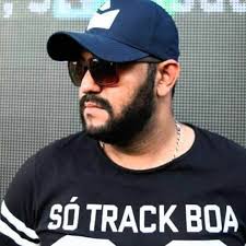 Stream Alan Luck music