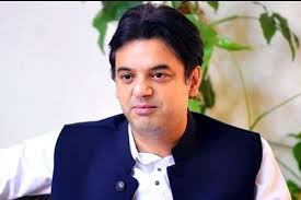 Govt taking steps to resolve problems of business community: Usman Dar