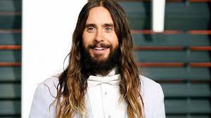 So, if you have successfully grown your hair that long, the man hair bun will be like a trophy for you. Men S Ultimate Guide To Growing Hair Out Thetrendspotter