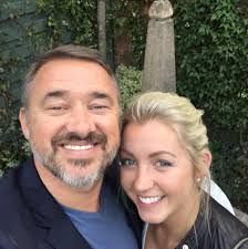 Stephen hendry hot sale mandy hendry