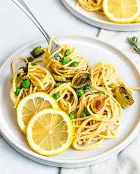 Vegan Lemon Butter Pasta With Peas Leeks Short Girl Tall Order Butter Pasta Lemon Pasta Recipes Pasta With Peas