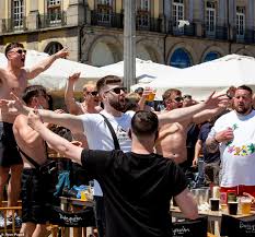 Advertisement man utd inching closer to raphael varane agreement Chelsea And Man City Fans Enjoy Boozy Day In Porto Sun Ahead Of Tomorrow S Champions League Final Newsfinale