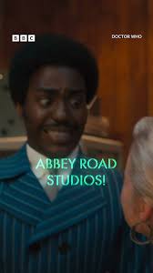 Roger Langridge @ MACC-POW! draws the 14th Doctor & Beep the Meep