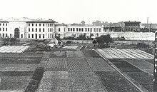 As you may have concluded already, this huge building, which took over 3 years to build. Karl Marx Hof Wikipedia
