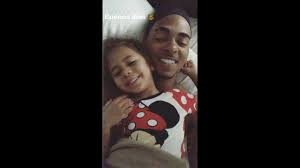 Como en otras ocasiones, ozuna compartió en su cuenta de instagram una foto de su segundo hijo, jacob andré, junto a un mensaje referido a dios y su familia. Ozuna Y Su Hija Sofia Momentos Graciosos Y De Afecto Youtube