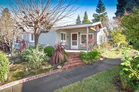 Mobile home garden tub makeover. 20 Mobile Home Garden Ideas Magzhouse