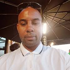 D'ici 2026, les compagnies aériennes low cost pourront équiper leur avion  de ses « sièges debout ». Le but : augmenter de 20% la capacité des avions  pour réduire le prix et