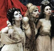The Brides of Dracula ~ Bram Stoker's Dracula 1992.