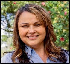 Laurie Markowski's Instagram, Twitter & Facebook