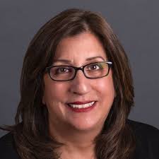 Leslie Gresham (@theDivaXL)