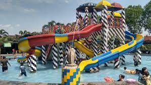 Hawai waterpark merupakan wisata air dengan berbagai macam jenis wahana air, seperti kolam renang, melawan arus, kolam busa dan lain sebagainya. Waterpark Ceria Depok Tiket Wahana Juni 2021 Travelspromo