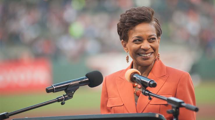 Renel Brooks-Moon, Giants part ways after 24 seasons as PA announcer – NBC  Sports Bay Area & California