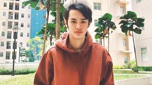 Bercerita tentang kisah seorang anak yatim piatu bernama alfa yang hidup bersama keluarga paman dan… Biodata Cole Gribble Lengkap Agama Dan Umur Pemain Betawi Boy Kakak Clay Gribble