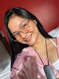 To mahhbabies, thankyou for endless love and support ❤️ sending virtual  hugsss! Happy 1M Likes 💋 lovey'all