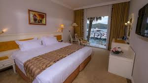Pour les vêtements, nous vous proposons chiffonniers, commodes et armoires. Ece Saray Marina Resort Fethiye Tarifs 2021