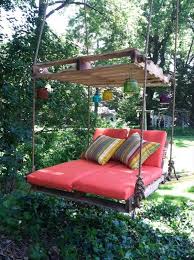 Schones Schaukelbett Fur Den Garten Selbst Gebaut Aus Palletten Ein Tolle Palletten Diy Idee Einfach Klasse D Pallet Swing Beds Pallet Lounger Pallet Outdoor