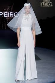 10 abiti eleganti giacca + pantalone. Abiti Da Sposa Con Pantaloni 2020 Ecco Le Tendenze Dell Anno
