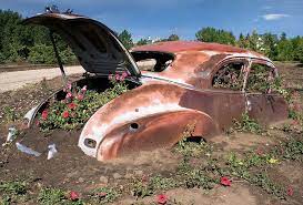 Old Car Flower Bed Alberta Highland Exposure Photography Garden Pottery Yard Art Car Yard