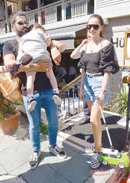 Check spelling or type a new query. Burak Ozcivit Ile Fahriye Evcen In Tatil Hazirligi Alisveriste Uyuyakalan Karan Ozcivit Ilgi Odagi Oldu Galeri Magazin