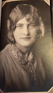 Margaret Bunker circa ~1926. : r/TheWayWeWere