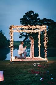 The Top 10 Most Epic Proposals Of 2018 Wedding Proposals Proposal Photographer Romantic Proposal