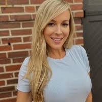 Kathy Bonnell's Instagram, Twitter & Facebook