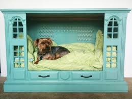 Then draw a line on the fabric around the circumference of the dog bed using a fabric pencil or chalk. 19 Adorable Diy Dog Beds How To Make A Cute Cheap Pet Bed