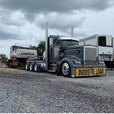 For sale is this glidered 1986 kenworth w900! Vin On Instagram Bking491 Kenworth W900 Heavyhaul Linkbelt Excavator Heavyequipment Diesel Truck Truck Low Trucks Kenworth Trucks Big Trucks