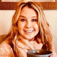 Valerie Trowbridge's Instagram, Twitter & Facebook